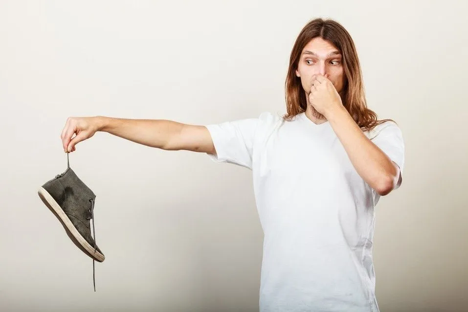 Bị đâm trọng thương vì mang vớ thối lên máy bay ở Nga ảnh 1