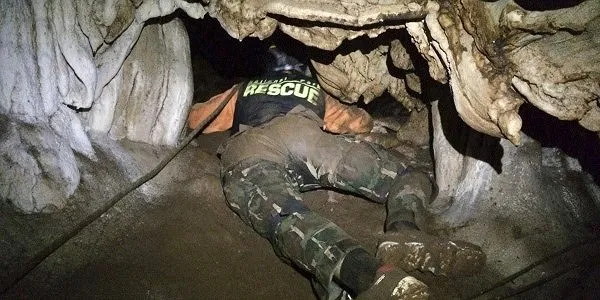 Vụ đội bóng nhí Thái Lan: 'Các con có bao nhiêu người?' - '13' ảnh 8