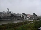 Sập cầu cao tốc ở Ý, ít nhất 10 người thương vong 