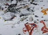 Đỉnh Everest biến thành bãi rác cao nhất thế giới