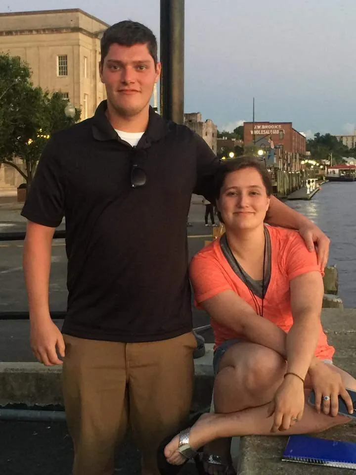 Mẹ hung thủ xả súng ở Ohio, giết chết em gái mình lên tiếng ảnh 2 Mẹ hung thủ xả súng ở Ohio, giết chết em gái mình lên tiếng ảnh 2