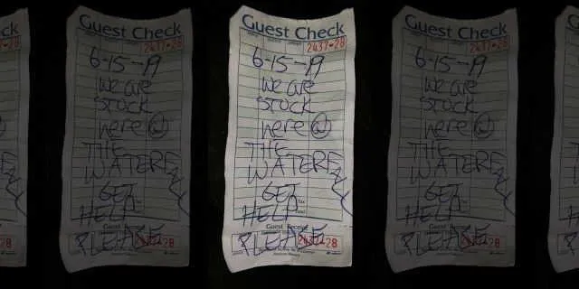 Cả gia đình được cứu sống nhờ vào bức thư trong chai ảnh 2