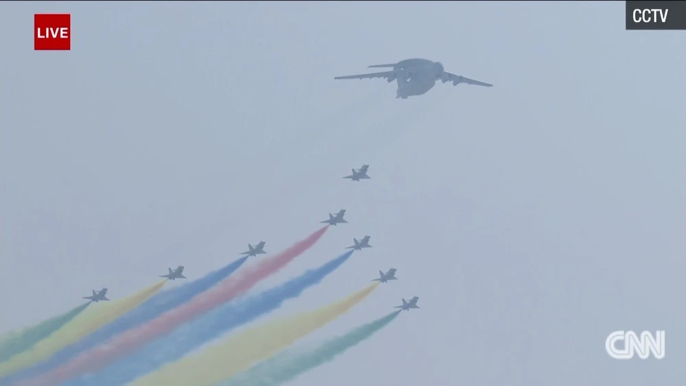 Trung Quốc phô diễn khí tài tại lễ duyệt binh lớn nhất lịch sử ảnh 12