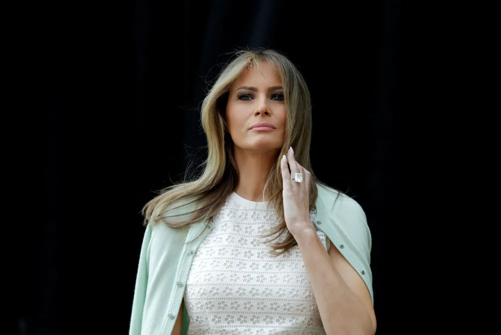 Giải mã khuôn mặt lạnh băng của đệ nhất phu nhân Melania ảnh 2