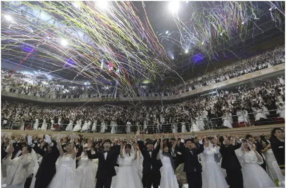 30.000 người xem 6.000 cặp cưới tập thể trong mùa dịch Corona ảnh 2 30.000 người xem 6.000 cặp cưới tập thể trong mùa dịch Corona ảnh 2