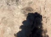 2 nhà máy lọc dầu Saudi Arabia hứng 17 tên lửa hành trình?