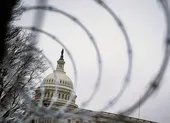FBI treo thưởng 100.000 USD tìm người đặt bom gần điện Capitol ảnh 2 Cảnh sát Mỹ đề nghị dựng rào chắn vĩnh viễn tại Điện Capitol