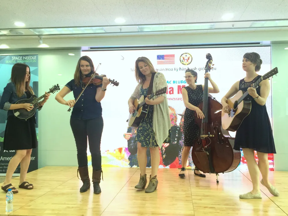 Xem miễn phí ban nhạc Mỹ được đề cử Grammy trình diễn ảnh 1