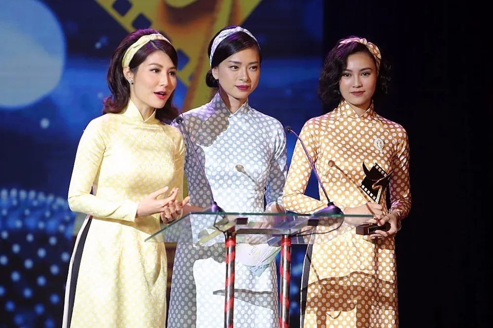 Hội Cô Ba Sài Gòn gồm Diễm My 9x, Ngô Thanh Vân và Ninh Dương Lan Ngọc 