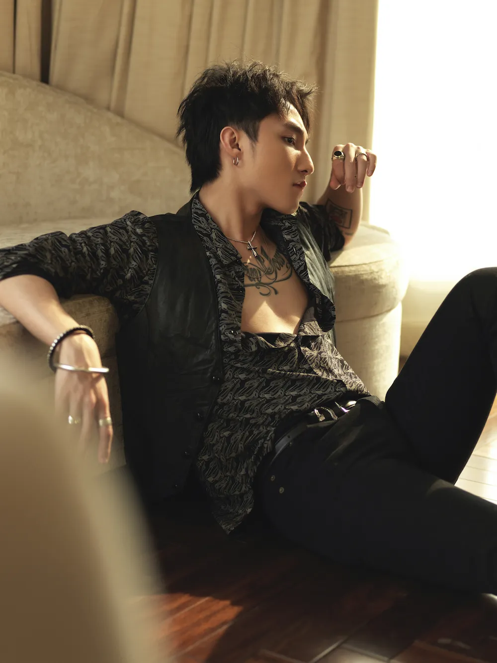 Sơn Tùng M-TP hé lộ ‘ma nữ’ Thái Lan trong MV ảnh 3