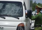 Đà Nẵng nhận đến 200 đơn của người dân xin ra khỏi TP mỗi ngày ảnh 2 Dân rối bời vì muốn rời TP phải làm đơn chờ UBND TP Đà Nẵng duyệt