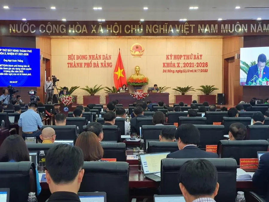 HĐND TP Đà Nẵng khai mạc kỳ họp thứ bảy, khóa X, nhiệm kỳ 2021-2026. Ảnh: TẤN VIỆT