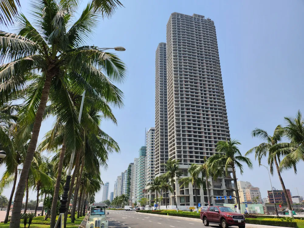 Tòa tháp 60 tầng cao nhất Đà Nẵng thuộc dự án Đà Nẵng Times Square. Ảnh: TẤN VIỆT