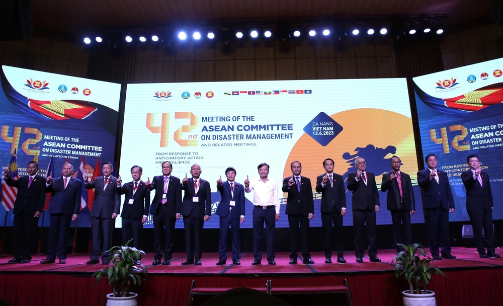 Hội nghị thường niên lần thứ 42 của Ủy ban ASEAN về quản lý thiên tai khai mạc tại Đà Nẵng. Ảnh: TẤN VIỆT