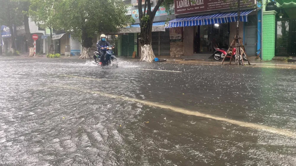 Đà Nẵng tập trung phòng chống ngập lụt đô thị. Ảnh: TẤN VIỆT đà nẵng mưa lớn ngập lụt phòng chống