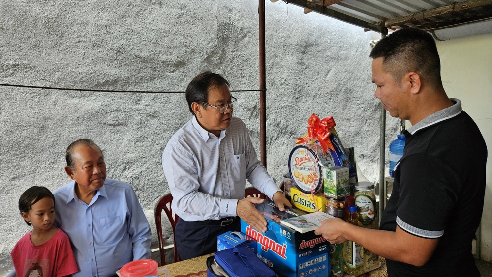 chương trình ngư dân quảng bình đèn trên biển