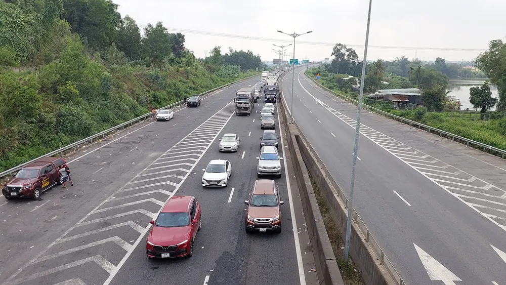 cao tốc đà nẵng quảng ngãi ùn ứ