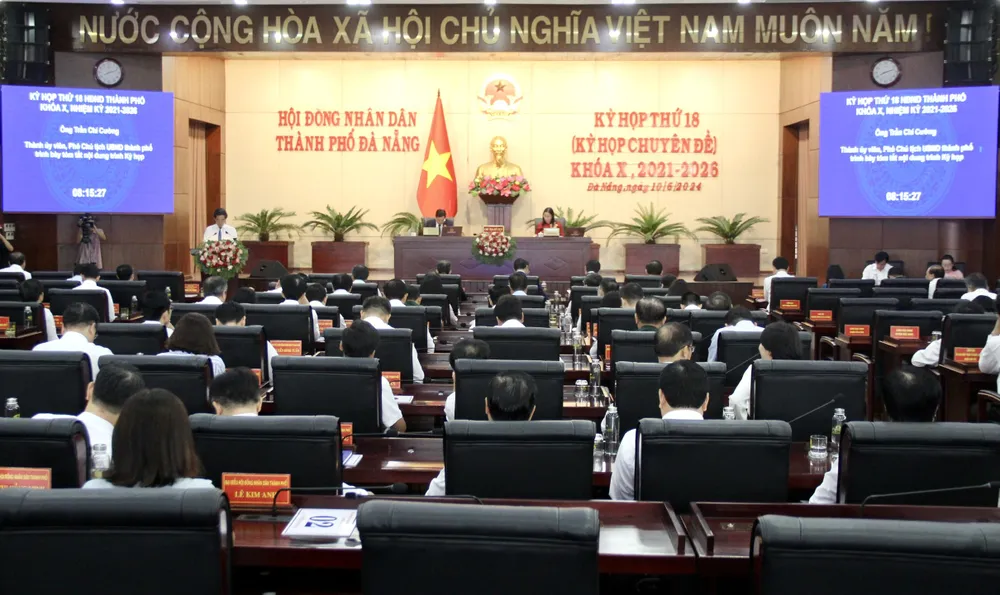 HĐND TP Đà Nẵng thông qua nghị quyết hỗ trợ kinh phí cho Tổ Bảo vệ an ninh trật tự ở cơ sở. Ảnh: TẤN VIỆT tổ bảo vệ an ninh trật tự đà nẵng