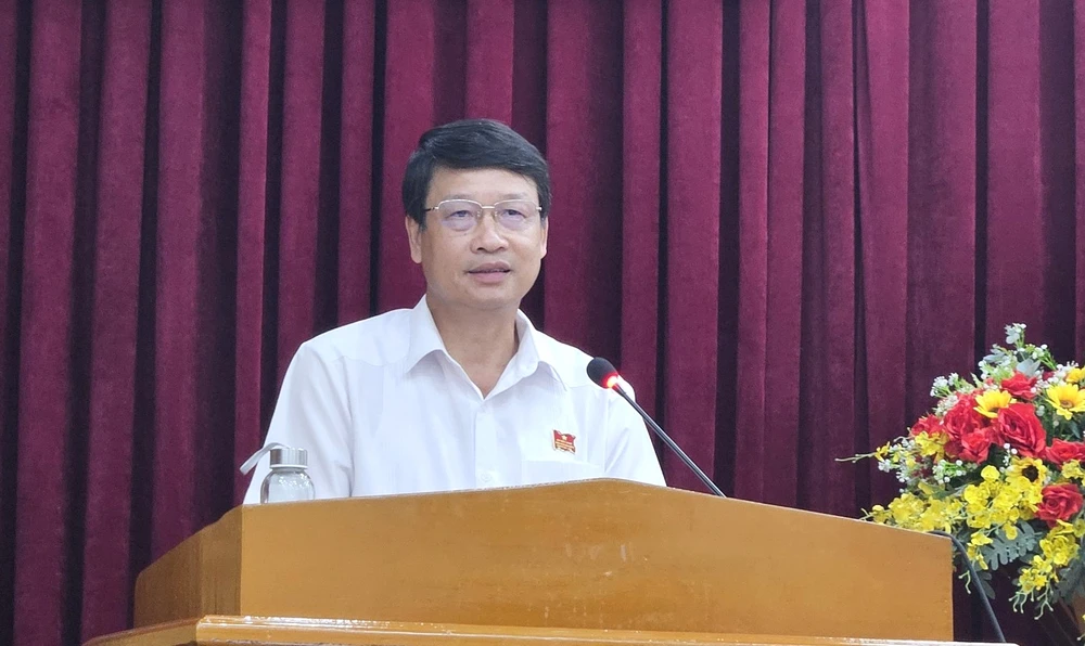 Tân Chủ tịch HĐND TP Đà Nẵng Ngô Xuân Thắng phát biểu với cử tri. Ảnh: TẤN VIỆT cu-tri-da-nang-ngo-xuan-thangjpg.jpg