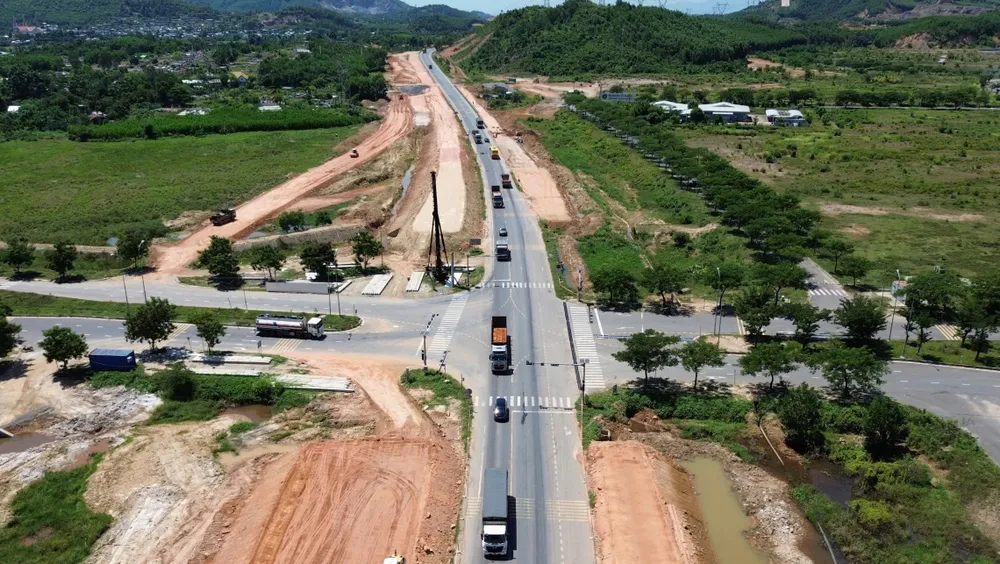 cao tốc Hòa Liên – Túy Loan