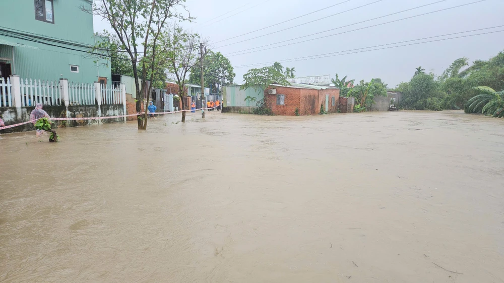 rốn ngập mẹ suốt đà nẵng