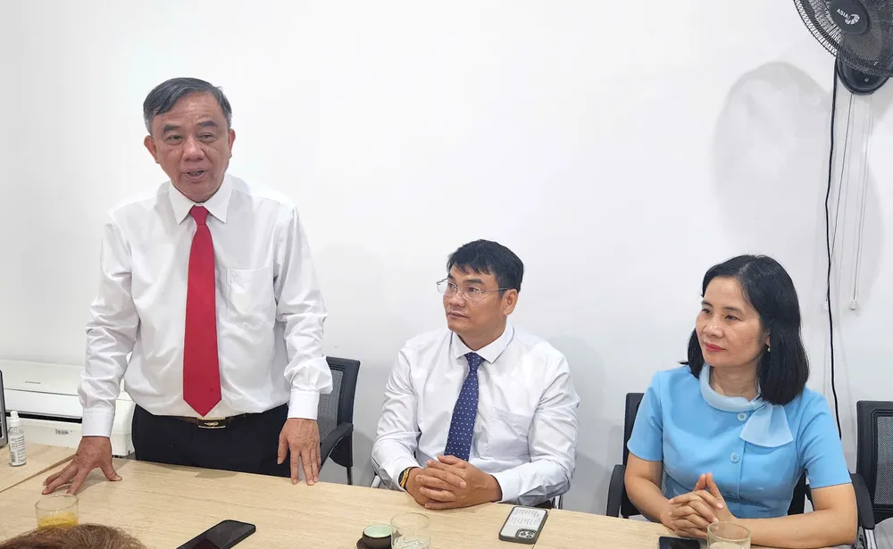 Ông Trần Xuân Vinh khẳng định lãnh đạo tỉnh luôn trân trọng những đóng góp của Báo Pháp Luật TP.HCM trong nhiều năm qua. Ảnh: TẤN VIỆT bao-phap-luat-tp.hcm-1.jpg