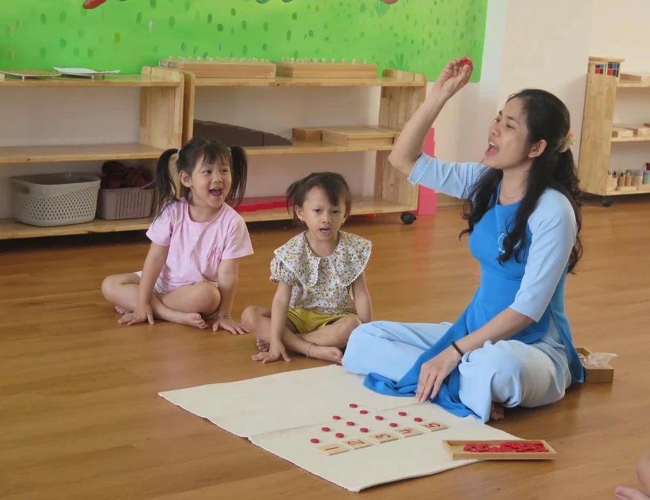 giáo viên mầm non thu nhập thấp.jpg