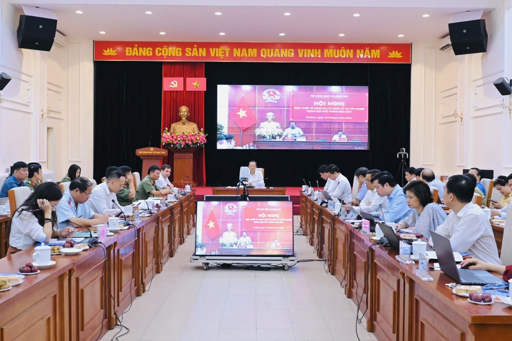 thi tốt nghiệp THPT 2024.jpg