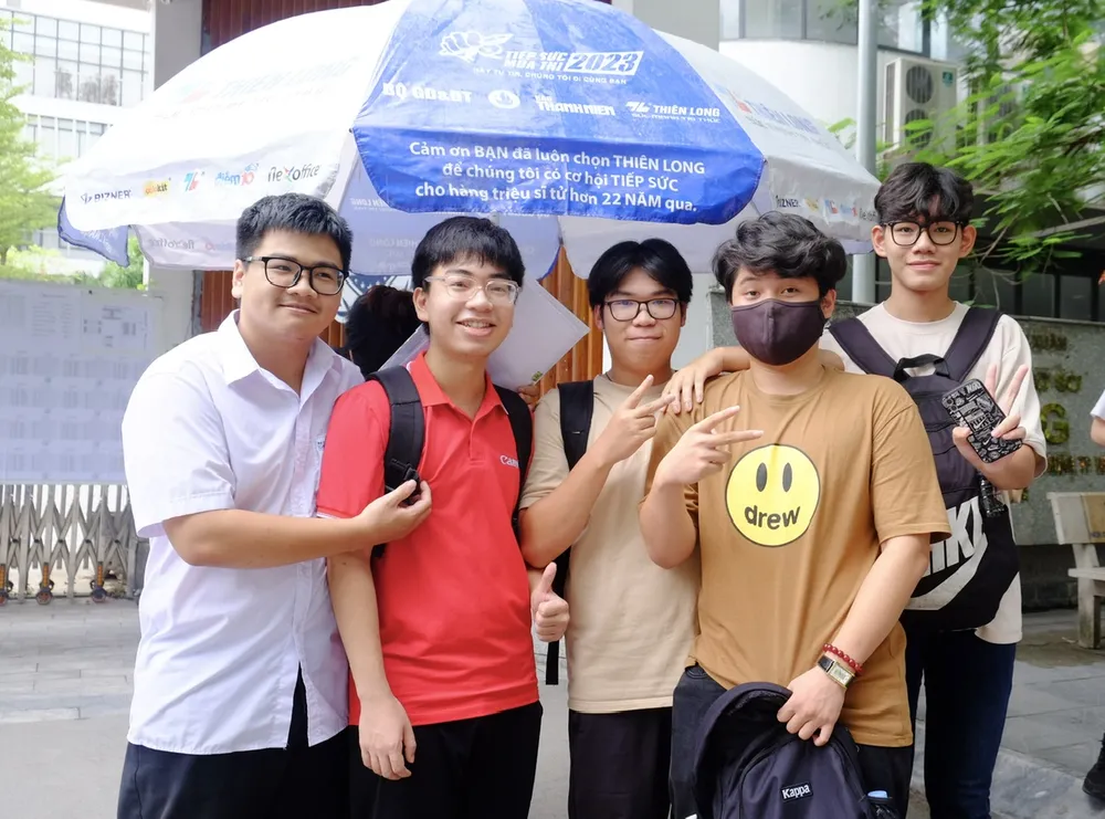 Hơn 1 triệu sĩ tử cả nước đã hoàn thành kỳ thi tốt nghiệp THPT 2024. Ảnh: TT Thi tốt nghiệp THPT 2024 000.jpg