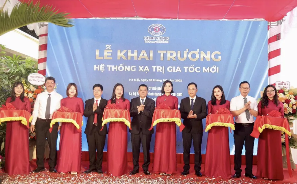Bệnh viện K tổ chức lễ khai trương hệ thống xạ trị gia tốc và CT mô phỏng 4D mới. Ảnh: BVCC bệnh viện K
