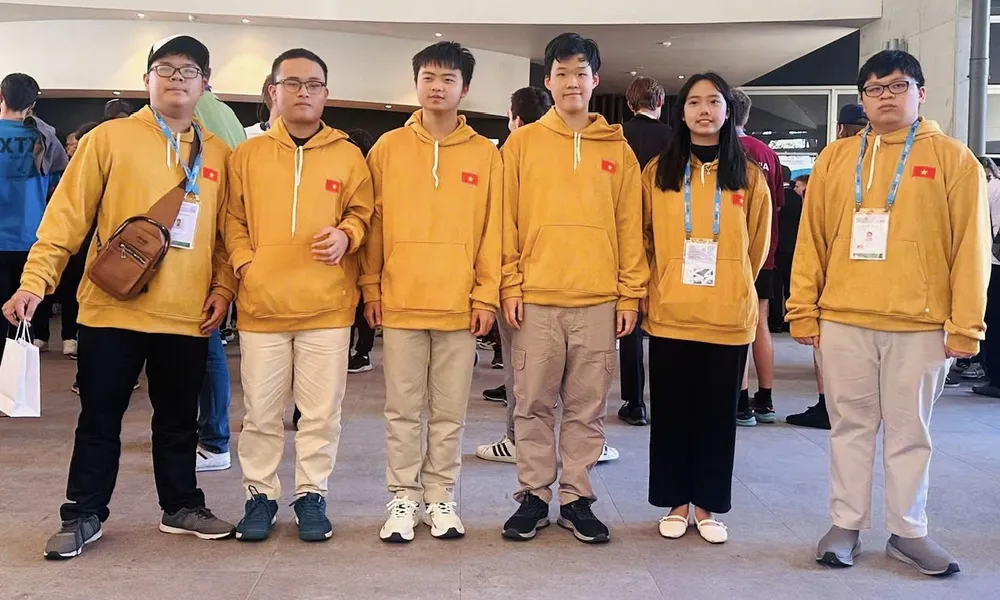 Cả 6/6 học sinh của đoàn Việt Nam đều đoạt huy chương tại Olympic Toán quốc tế năm 2025. Ảnh: MOET Olympic Toán quốc tế