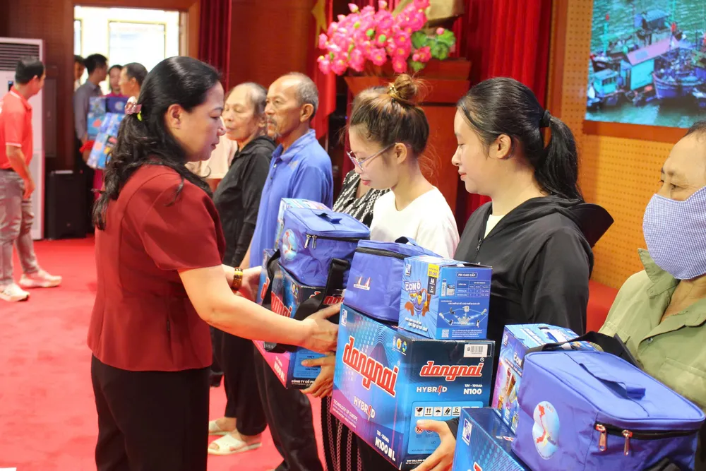 cùng ngư dân 006.jpg