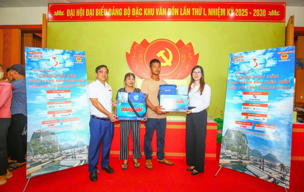 cùng ngư dân 010.jpg