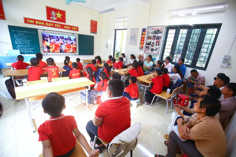 SÁP NHẬP TRƯỜNG