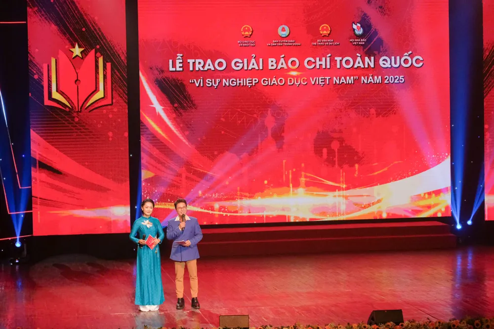 vì sự nghiệp giáo dục việt nam 00.jpg