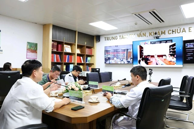 khám chữa bệnh từ xa