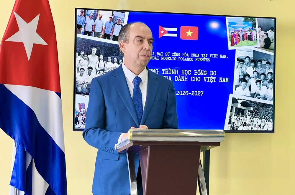 đại sứ Cuba.jpg