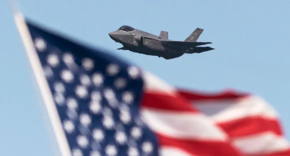 Tiêm kích F-35 là dòng mẫu tiêm kích tàng hình hiện đại nhất. Ảnh: Yichuan Cao / Sipa USA/AP