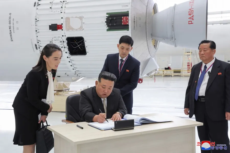 Kim Jong-un thăm Nga11.jpeg