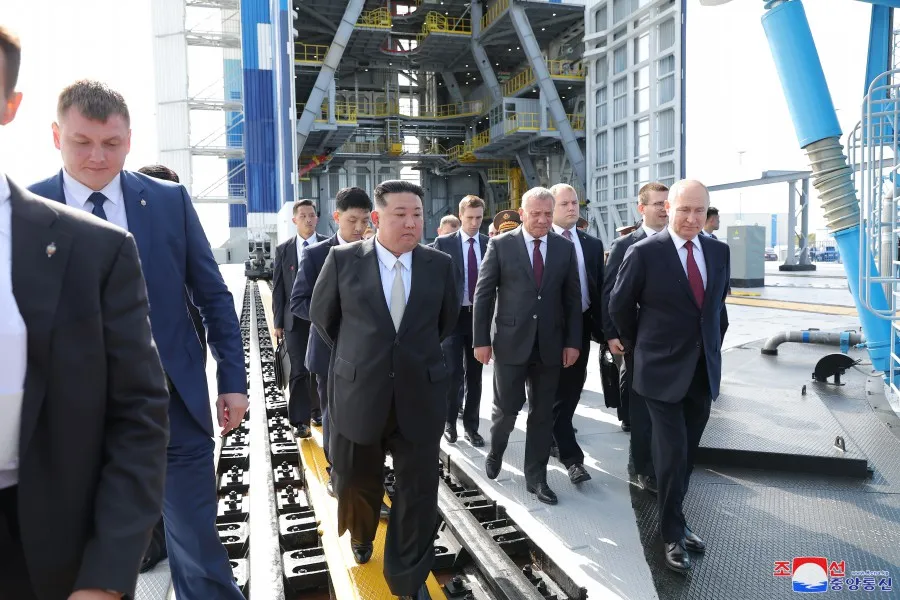 Kim Jong-un thăm Nga12.jpeg