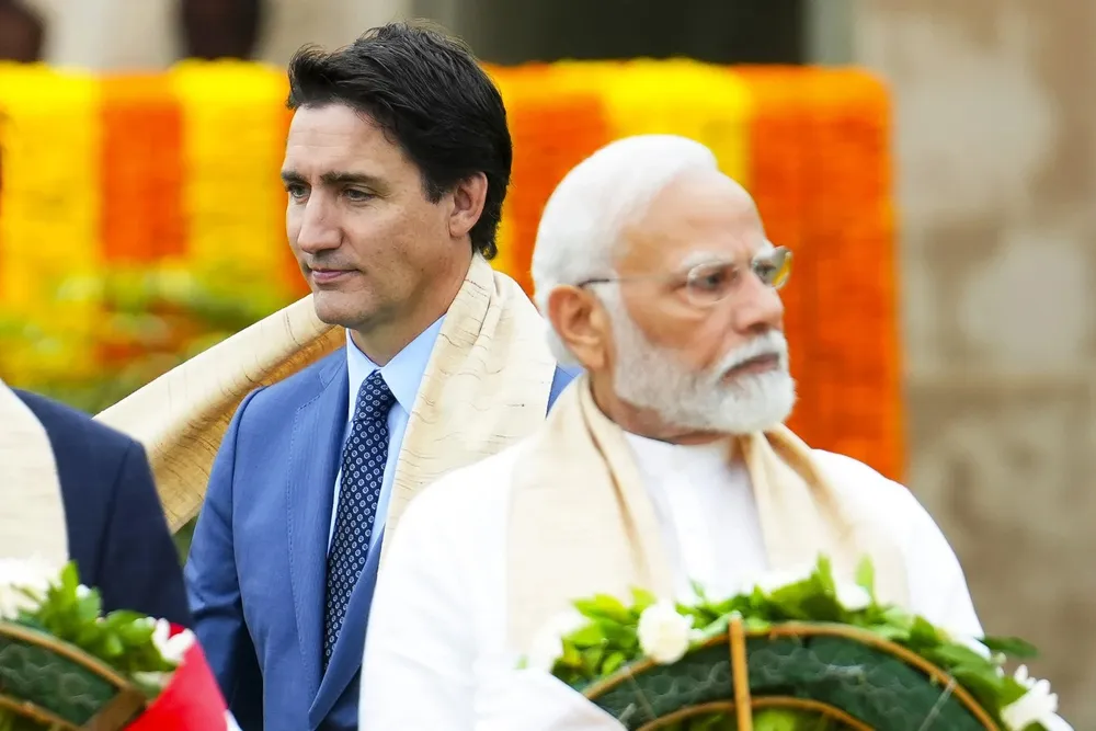 Thủ tướng Canada Justin Trudeau (trái) và Thủ tướng Ấn Độ Narendra Modi tại Hội nghị thượng đỉnh G20 ở thủ đô New Delhi (Ấn Độ) hôm 10-9. Ảnh: AP India-Canada.jpeg