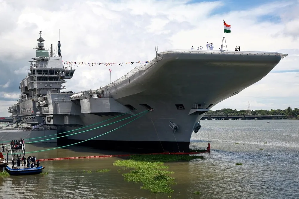 Tàu sân bay INS Vikrant - tàu sân bay nội địa đầu tiên của Ấn Độ. Ảnh: REUTERS Tàu sân bay INS Vikrant của Ấn Độ