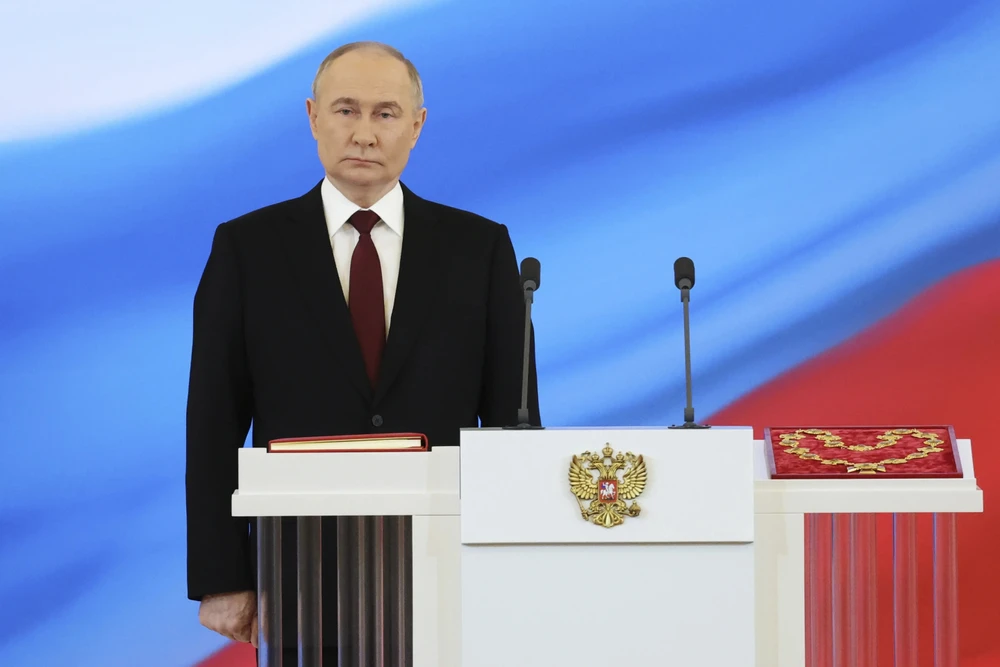 Tổng thống Nga Vladimir Putin tại lễ nhậm chức tổng thống hôm 7-5. Ảnh: AP 5.jpeg