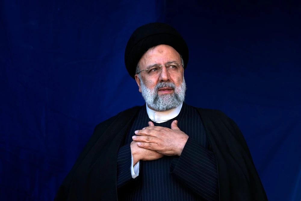 Tổng thống Iran Ebrahim Raisi. Ảnh: AP trực thăng chở tổng thống Iran rơi.jpeg