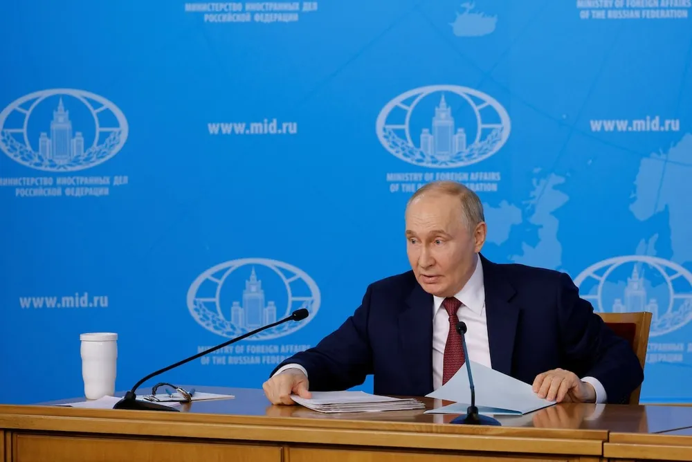 Tổng thống Nga Vladimir Putin ra điều kiện ngừng bắn với Ukraine. Ảnh: REUTERS Ông Putin ra điều kiện ngừng bắn với Ukraine