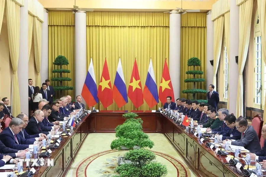 Chủ tịch nước Tô Lâm và Tổng thống Nga Vladimir Putin hội đàm. Ảnh: Nhan Sáng/TTXVN 2.jpg