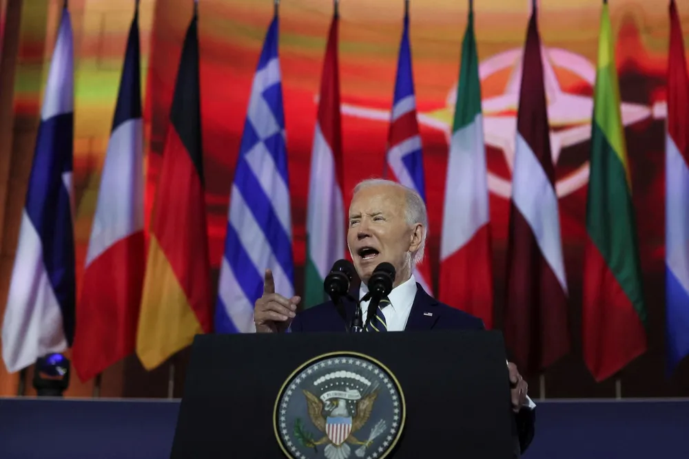 Tổng thống Mỹ Joe Biden phát biểu tại lễ khai mạc Hội nghị thượng đỉnh Tổ chức Hiệp ước Bắc Đại Tây Dương (NATO) hôm 9-7. Ảnh: REUTERS Thượng đỉnh NATO khai mạc