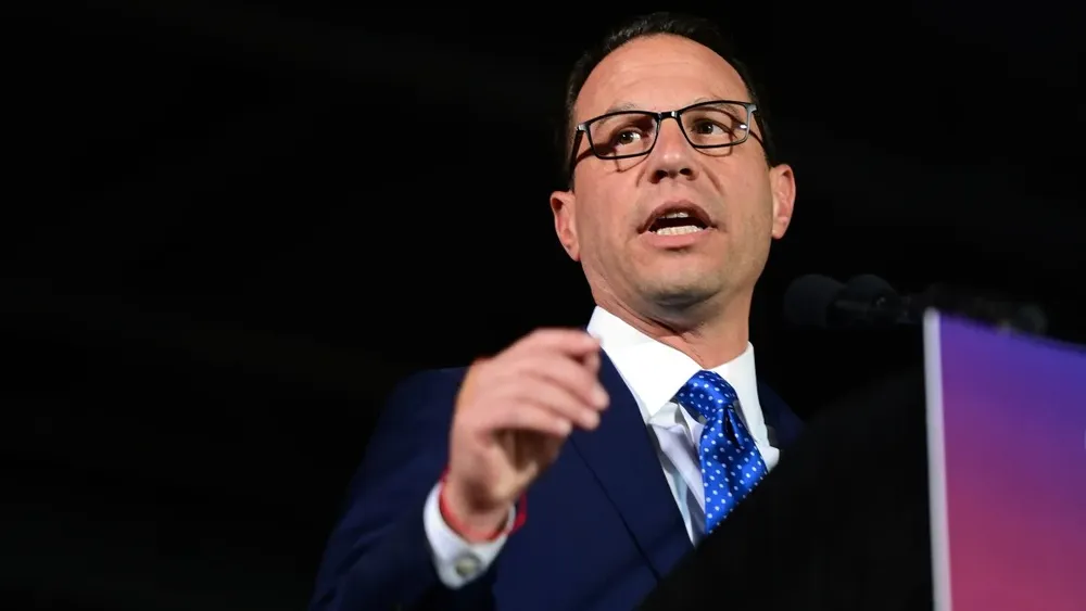 Thống đốc bang Pennsylvania Josh Shapiro. Ảnh: GETTY IMAGES Thống đốc bang Pennsylvania Josh Shapiro.jpg
