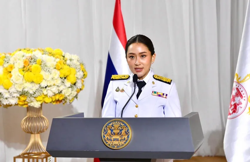 Tân Thủ tướng Thái Lan Paetongtarn Shinawatra tại lễ nhận sắc phong của Hoàng gia. Ảnh: THE STANDARD Thủ tướng Thái Lan