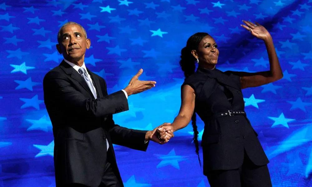 Vợ chồng cựu Tổng thống Mỹ Barack Obama. Ảnh: Gripas Yuri/Abaca/Rex/SHUTTERSTOCK Obama.jpg